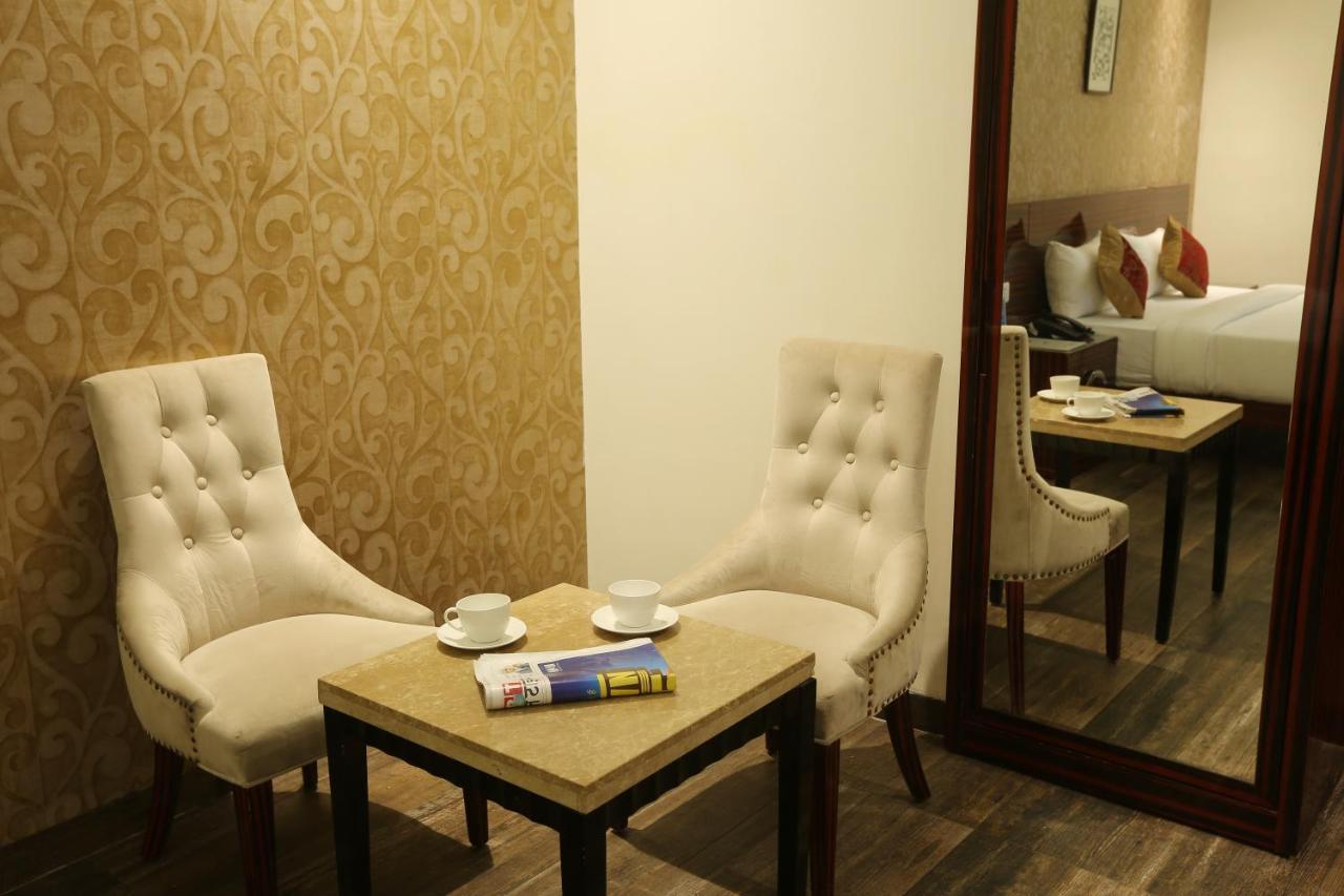 ניו דלהי Hotel Lohias Delhi Airport מראה חיצוני תמונה