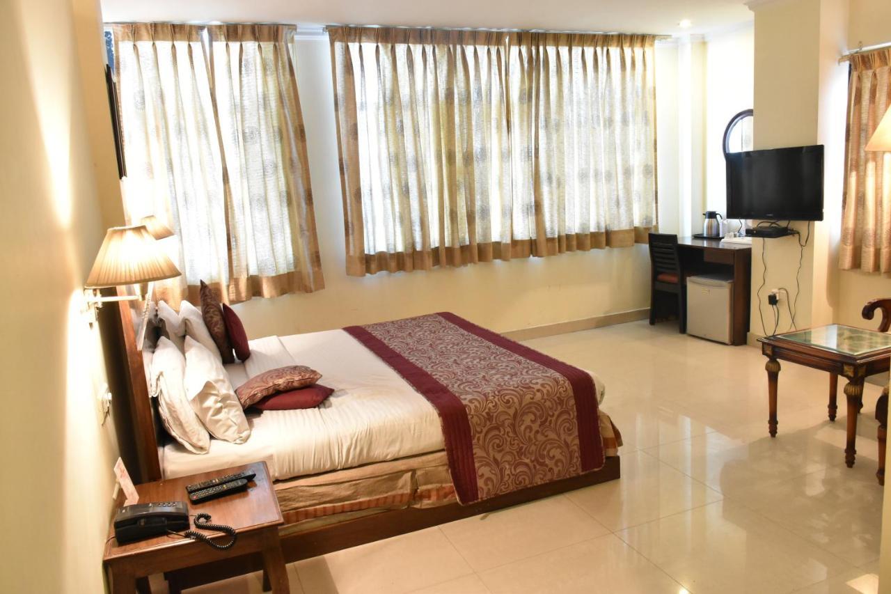 ניו דלהי Hotel Lohias Delhi Airport מראה חיצוני תמונה
